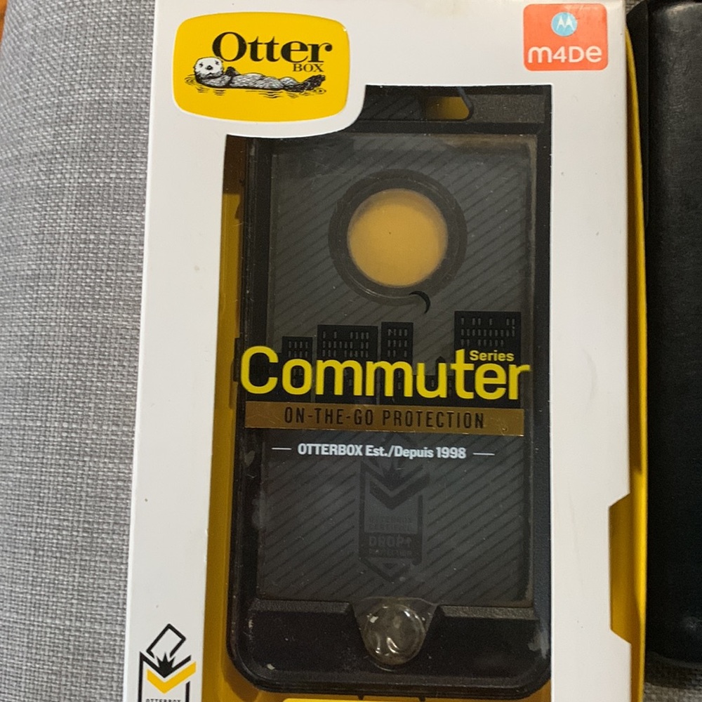 Otter boxes - Picture 2 of 5